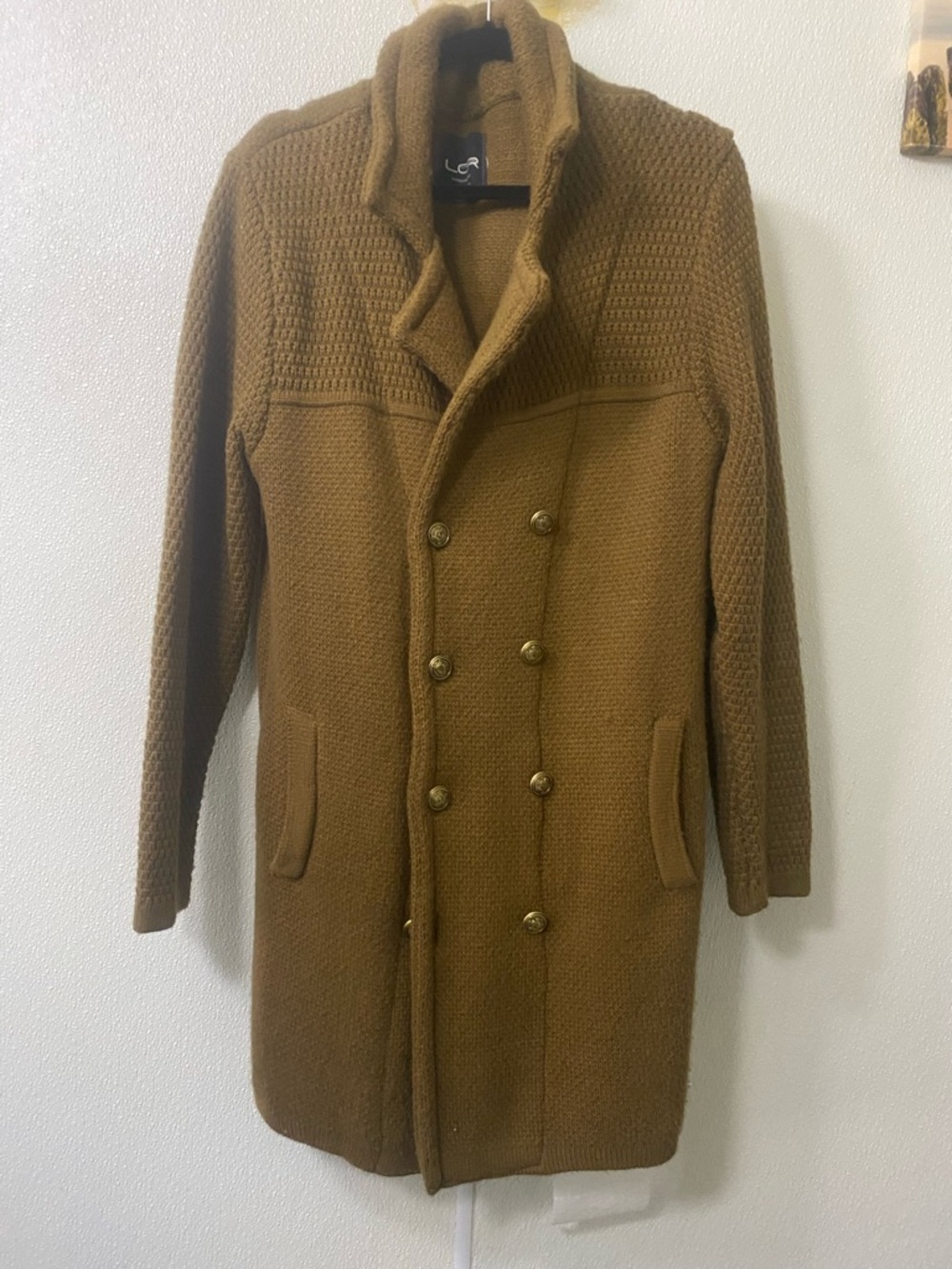 Men's Notch Lapel Double-Breasted Cardigan in Camel Brown
